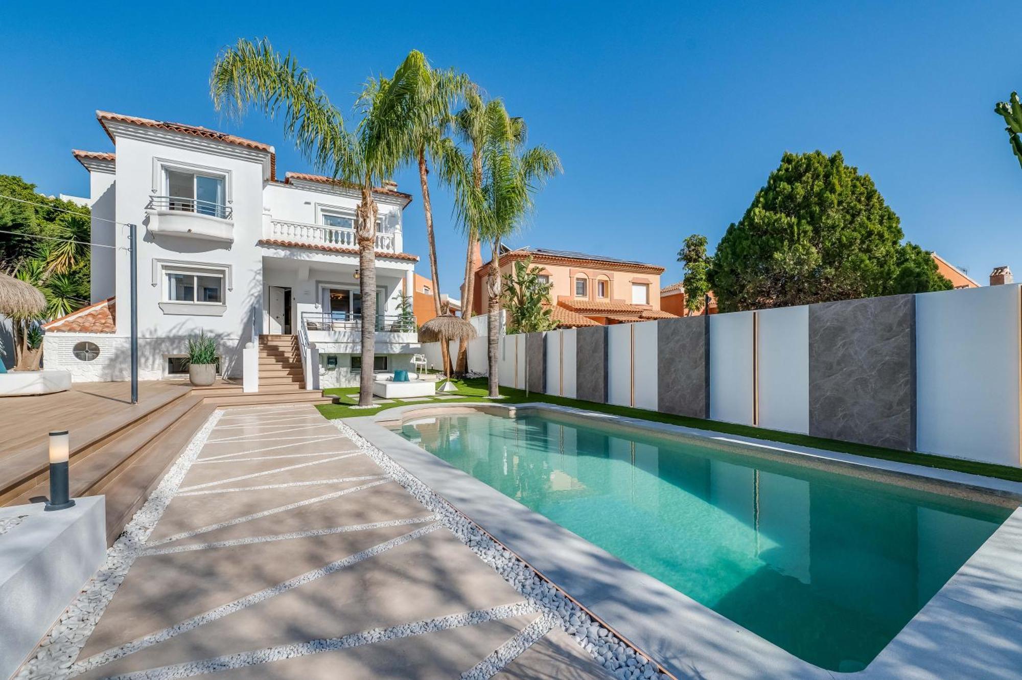 Vacation Marbella I Sunny Camelia Villa Heated Pool, Recently Renovated, Best Residential Neighborhood In Benalmadena, Short Walk To The Beach, Cinema Room Экстерьер фото